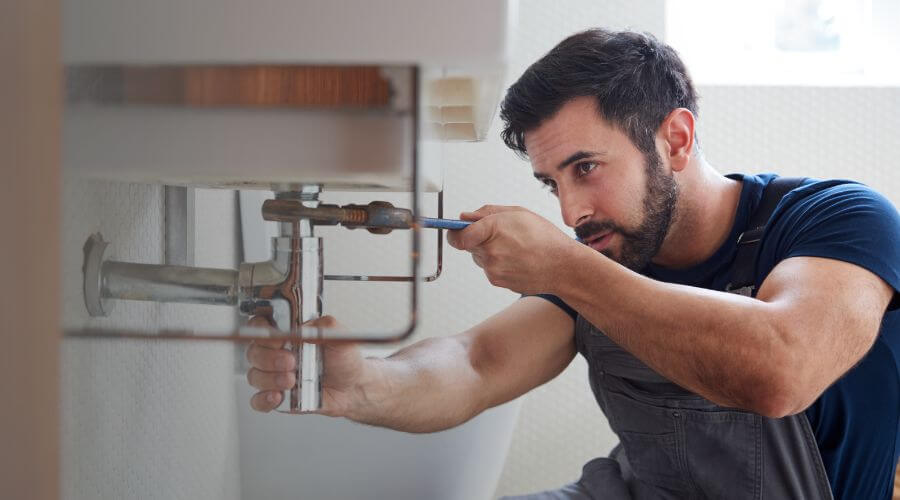 Sink faucet replacement in White Hall, AR